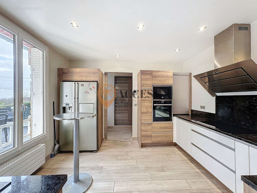 Maison à MONTLIGNON