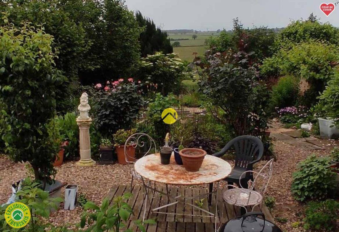 Maison à BOURBON-L&#039;ARCHAMBAULT