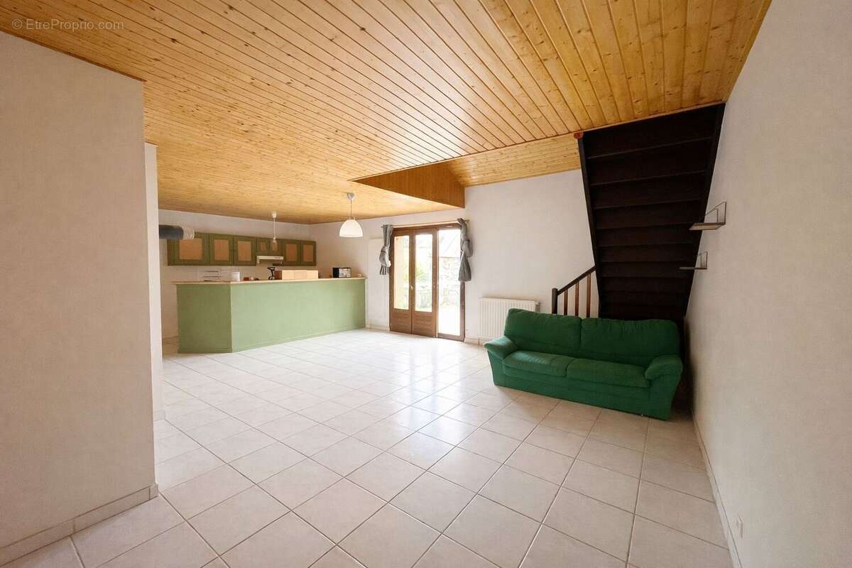 Maison à SAINTE-EULALIE