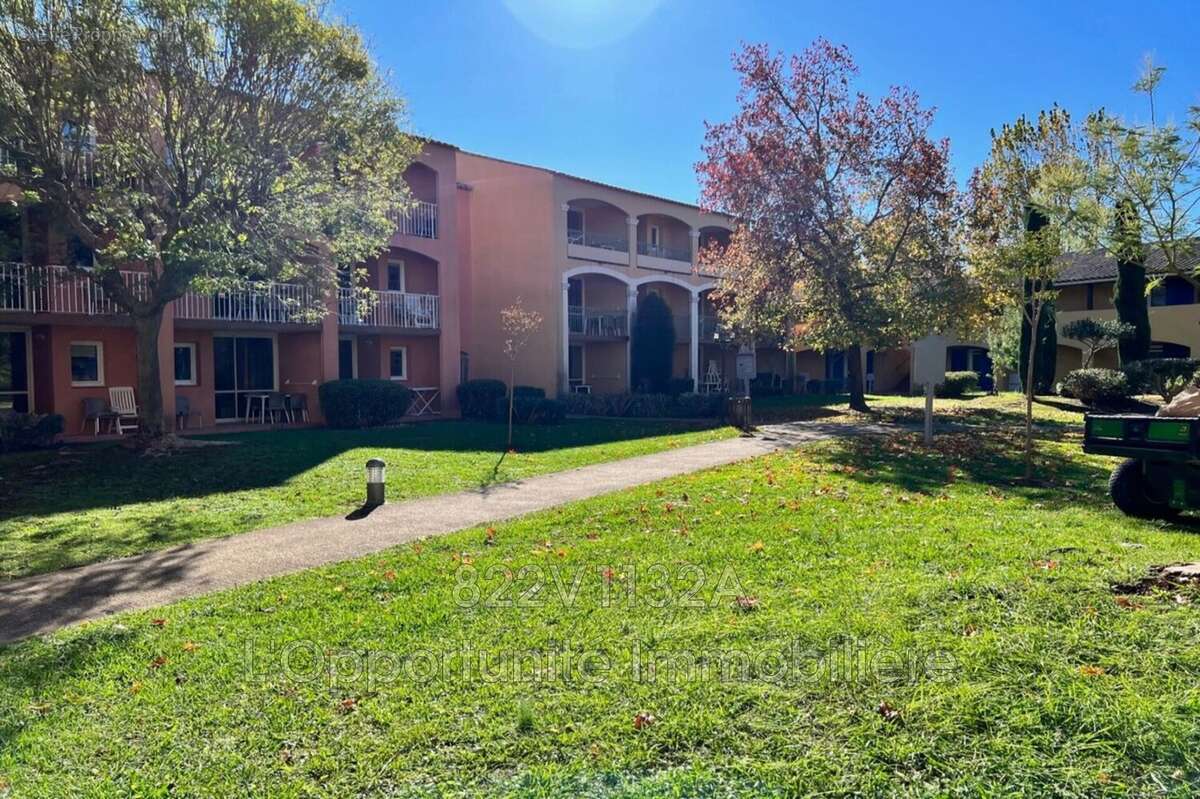 Appartement à MANDELIEU-LA-NAPOULE