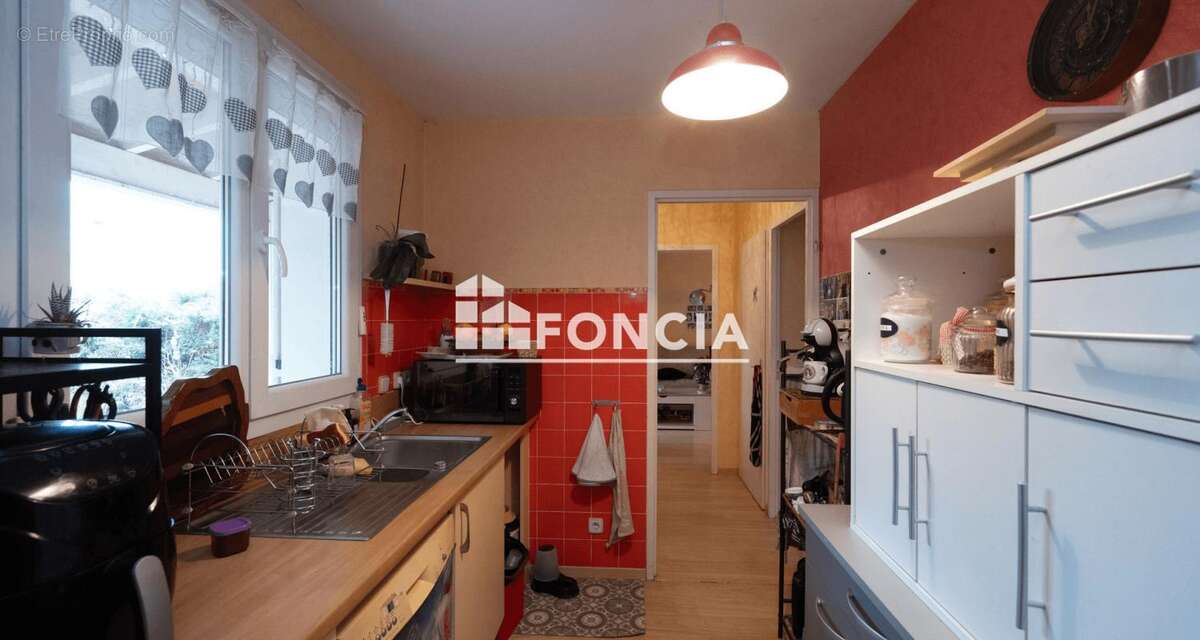 Appartement à GUILHERAND-GRANGES