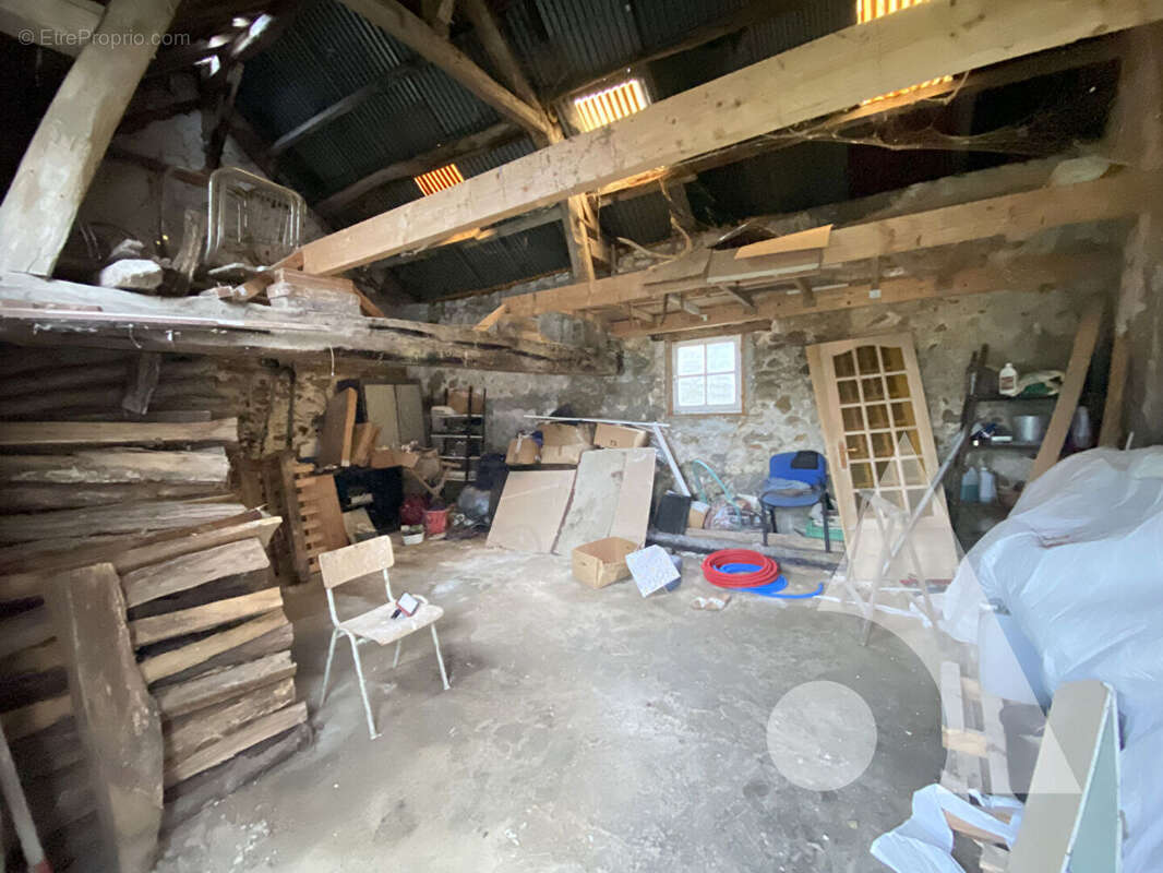 Garage type grange a vendre axe n2 - photo 2