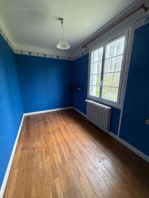 Maison à JOUET-SUR-L'AUBOIS