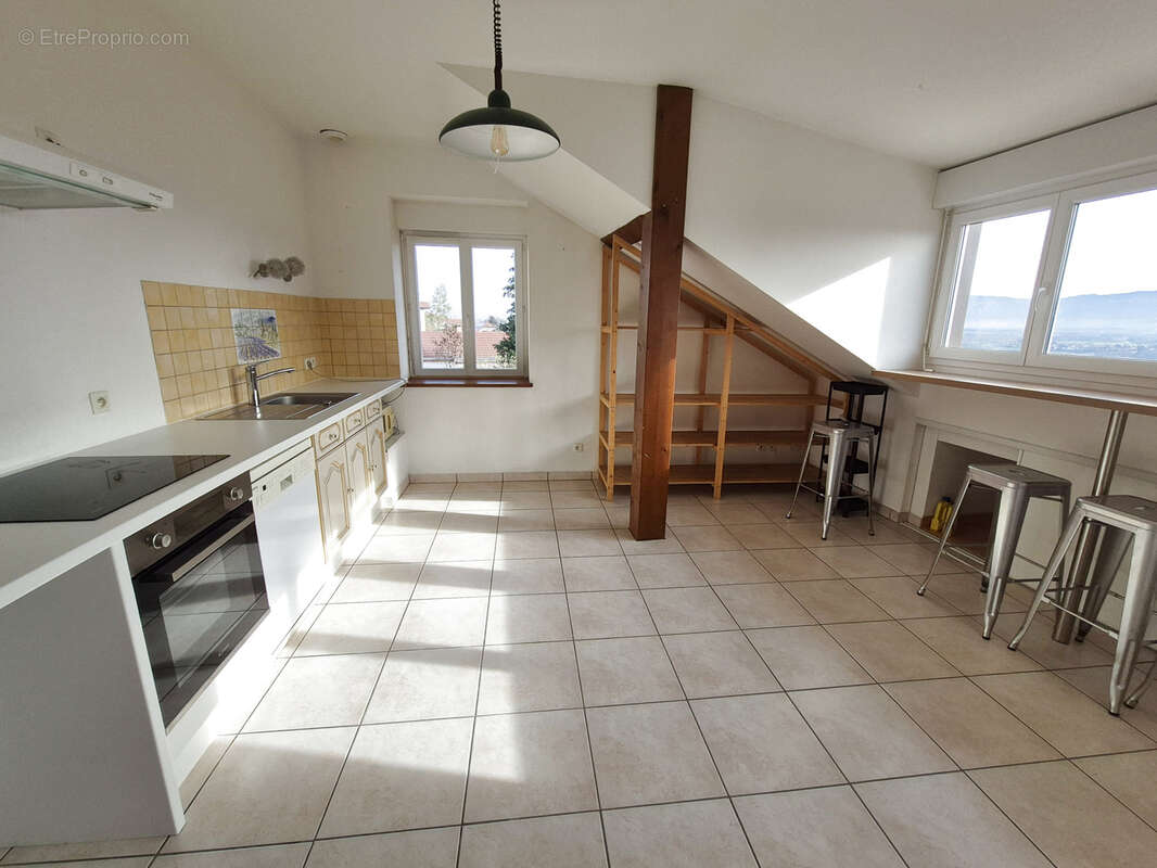 Maison à CHALLEX