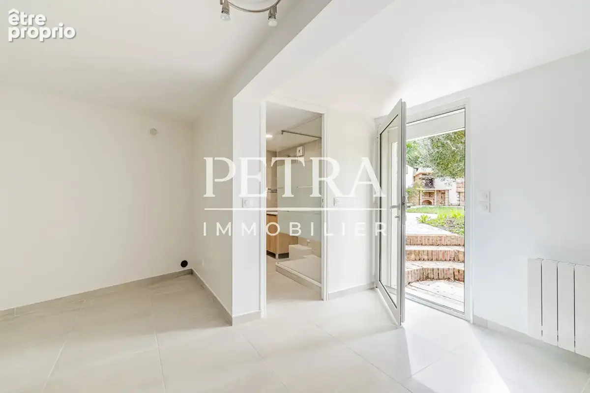 Maison 190 m² - centre ville - jardin - terrasse - garage - photo 12