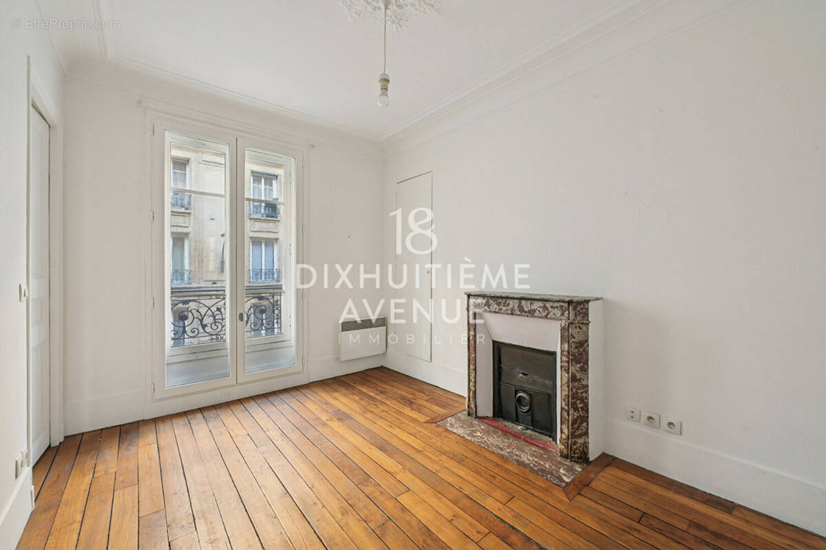 Appartement à PARIS-18E
