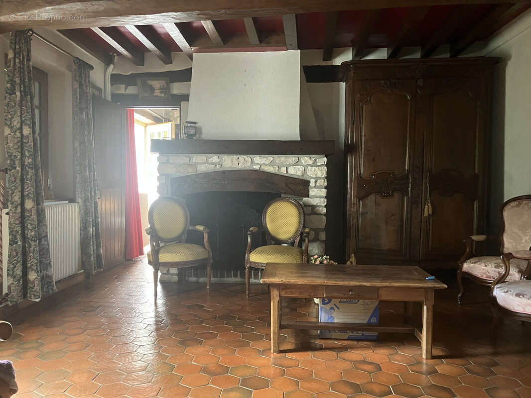 Maison à SAINT-MARCEL