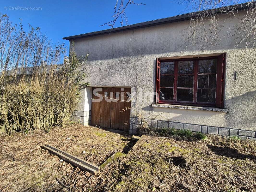 Maison à OUROUX-EN-MORVAN