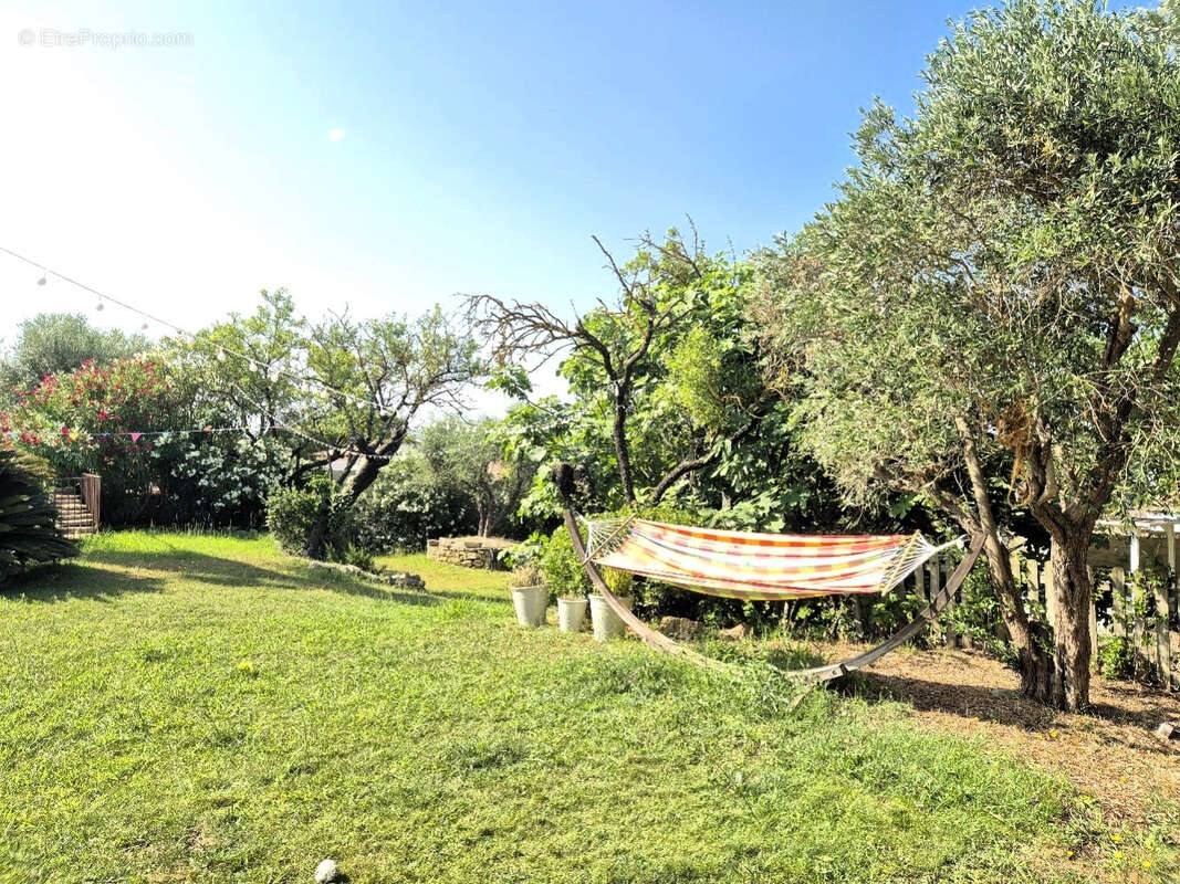 Villa  d'exception avec jardin, piscine, pool house et dependance - photo 22