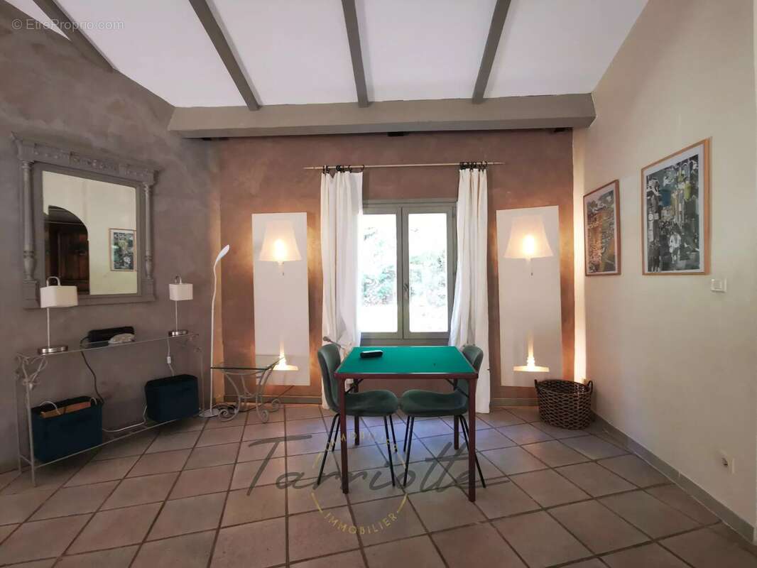 VILLA - 10570 - photo 13