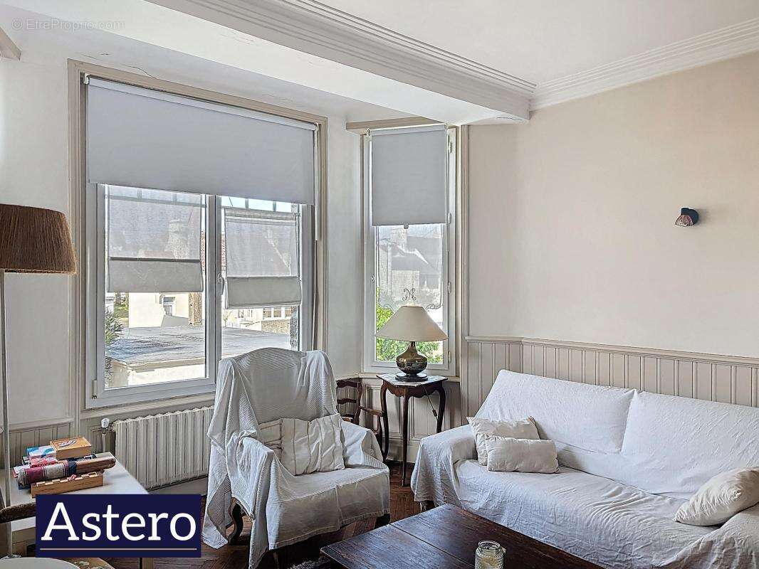 Maison à PORT-LOUIS