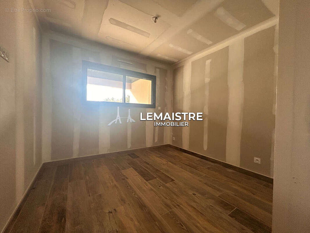 Maison à SAINT-LAURENT-DE-BREVEDENT