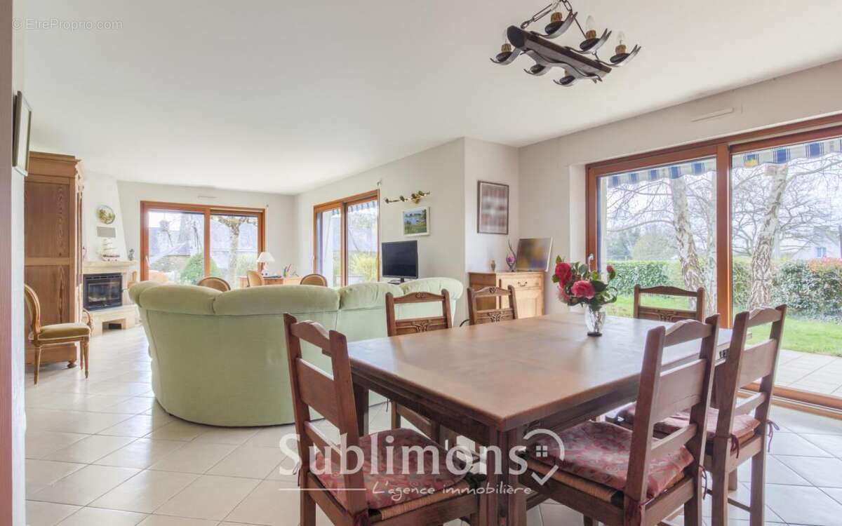 Maison à NOYAL-MUZILLAC