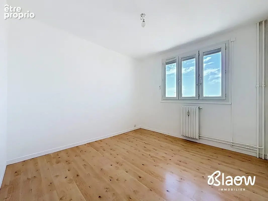 Appartement 4 pièces 76 m² à vendre à Decines-Charpieu (69150) - photo 7