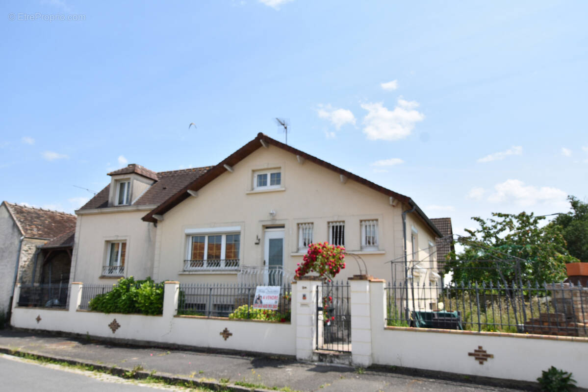 Maison à REAU