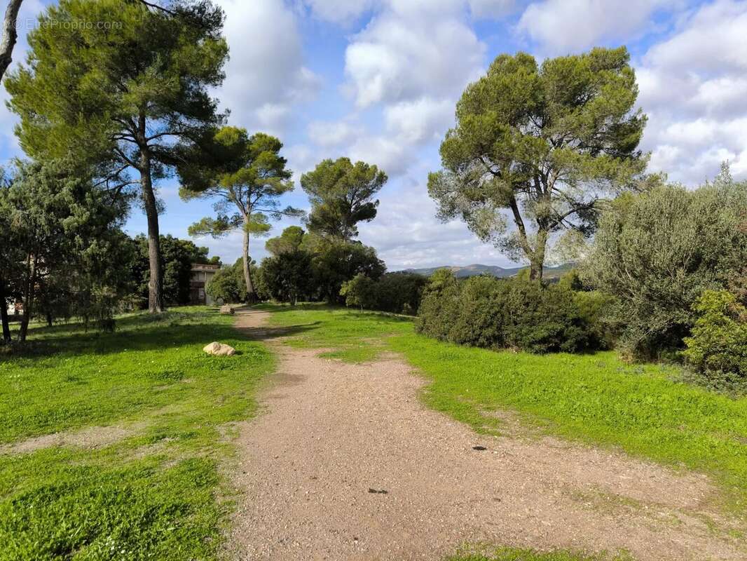 Appartement à FREJUS