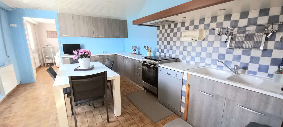 Maison à SAINT-ROMAIN-DE-JALIONAS