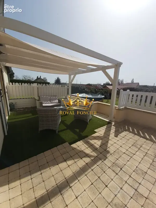 Maison 113 m² à Descartes  - photo 8