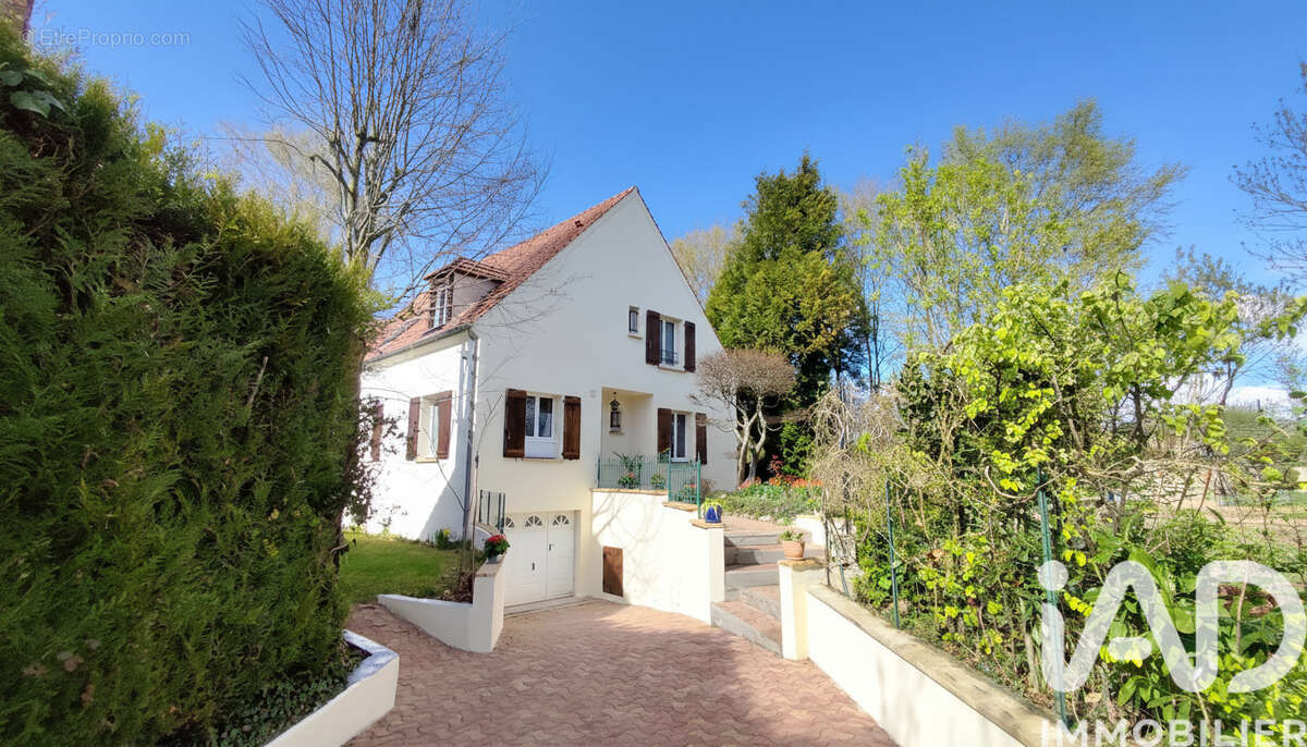 Maison 172 m² à Ecouen  - photo 3