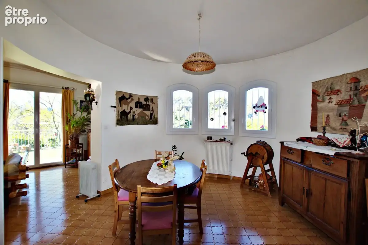 Marseille 12eme - les trois lucs - propriete exceptionnelle avec piscine - maison prinicpale et appartement 3 pieces - photo 8