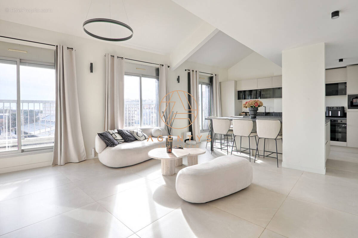 Appartement à SAINT-MAUR-DES-FOSSES