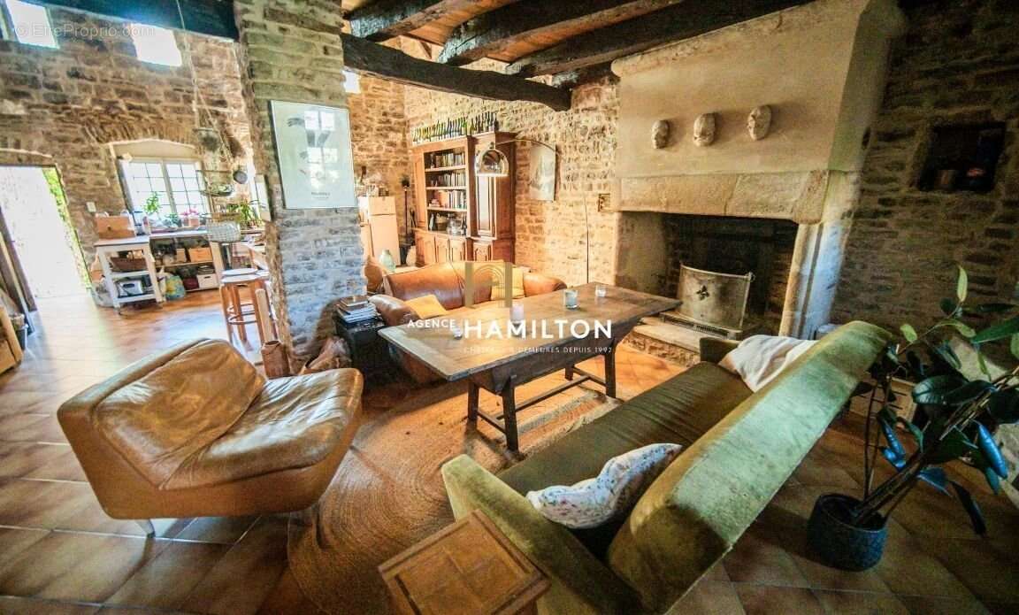 Propriete d'exception aux cabannes, a deux pas de cordes-sur-ciel - photo 11