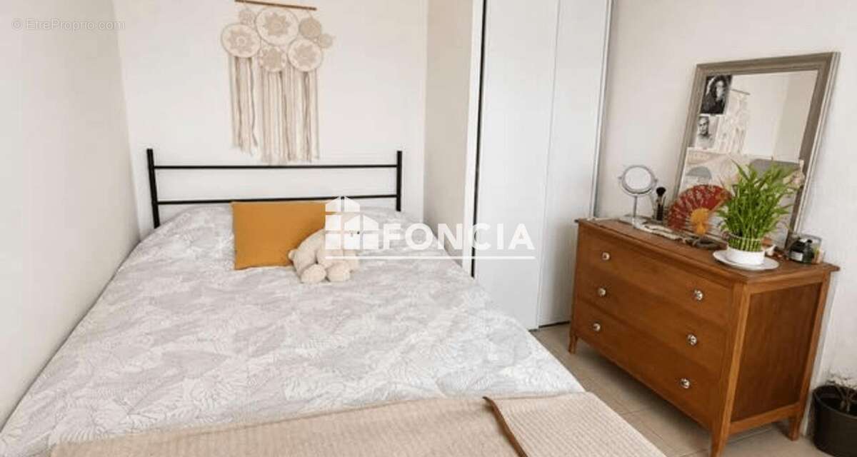 Cayrets - t1 bis + parking - photo 6