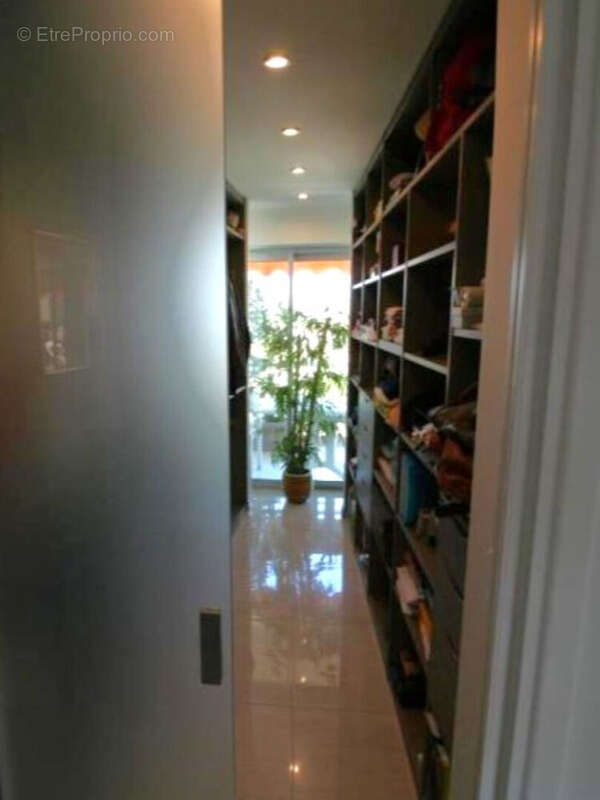 Appartement à MANDELIEU-LA-NAPOULE