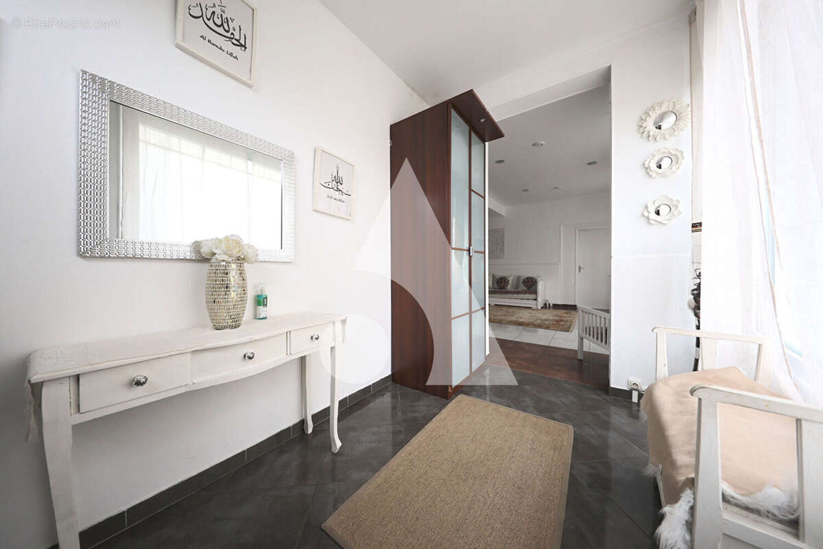 Appartement à CORBEIL-ESSONNES