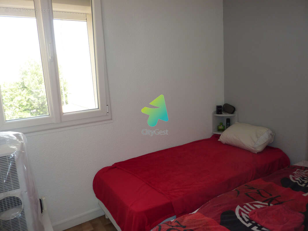 Appartement t2 proche du centre ville et de la mer - photo 9