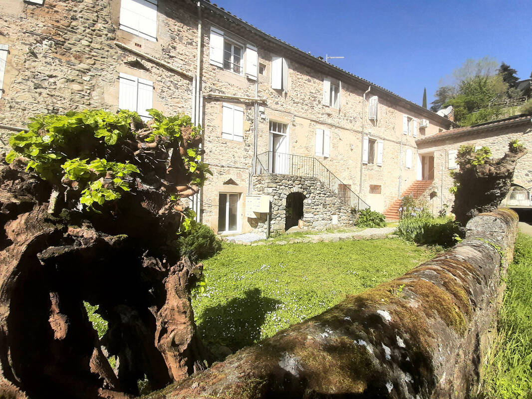 Appartement à SAINT-PRIVAT