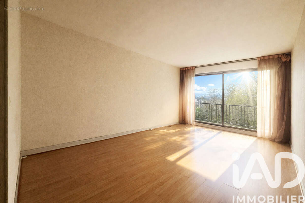 Photo 2 - Appartement à PUTEAUX