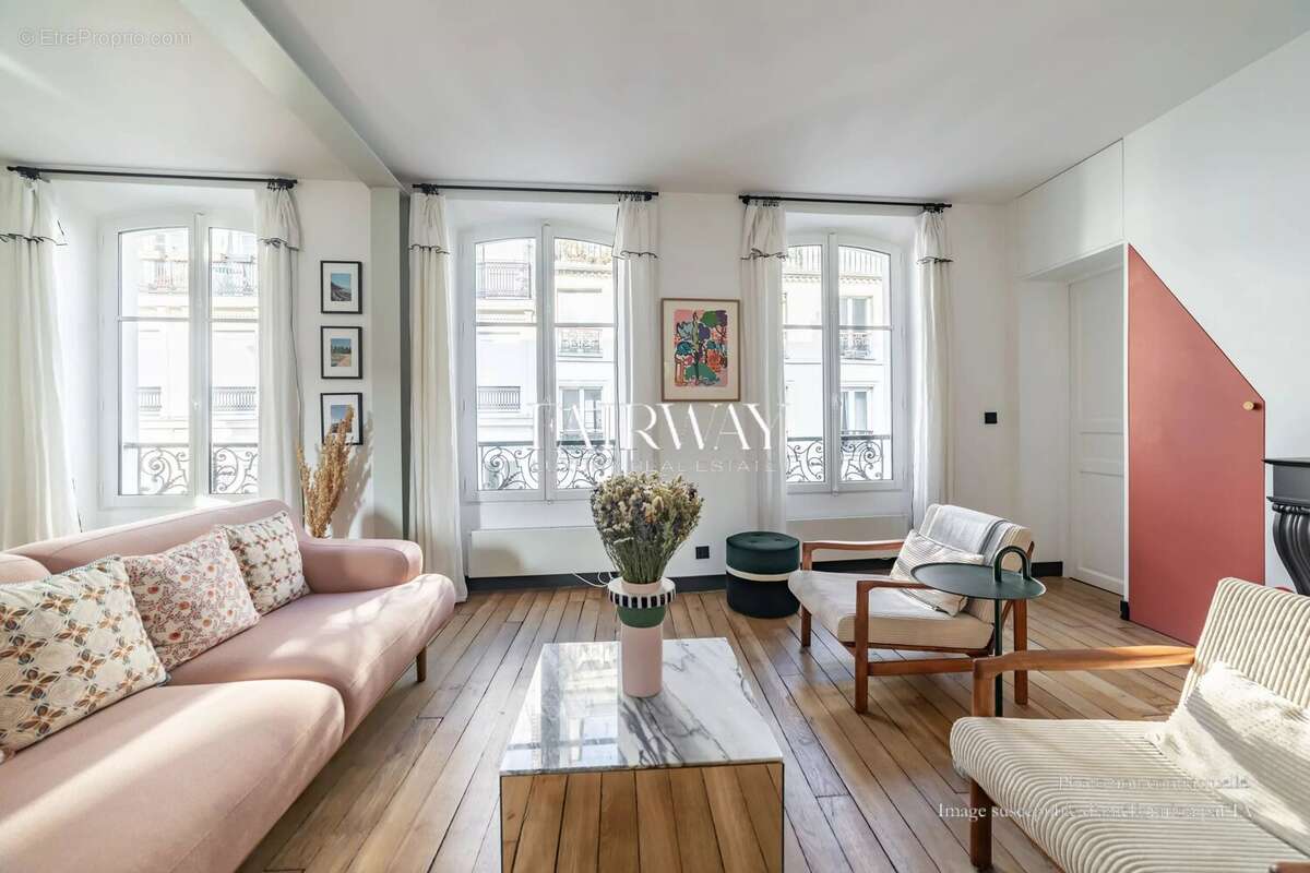 Appartement rénové par architecte Paris 2e - 64 m² - 2 chambres - Calme et lumineux proche rue du Nil - photo 2