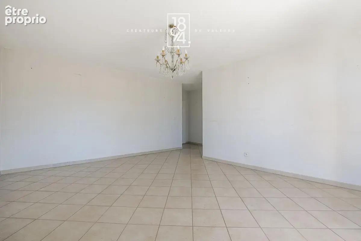 Appartement À Vendre T3 65m2 ascenseur et place de parking technopole de château Gombert - photo 7