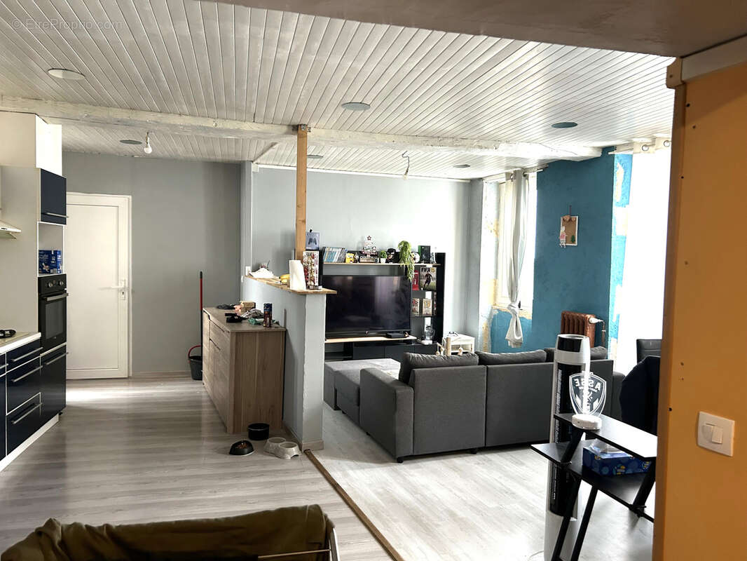 Appartement à PREMERY