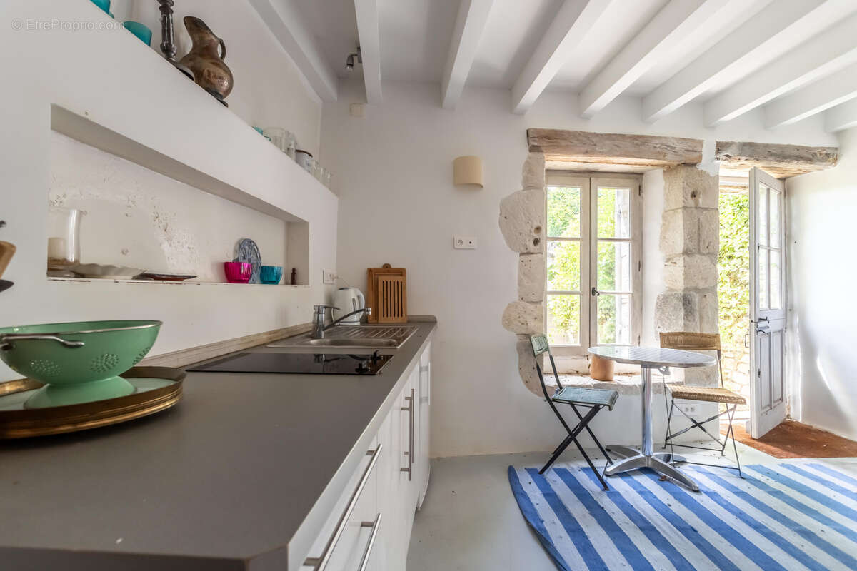 Maison à BEAUVILLE