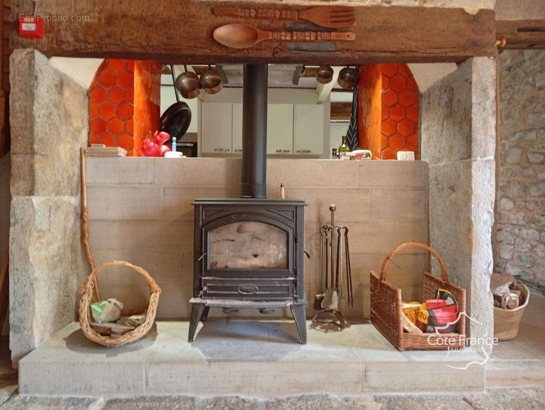 Propriété de charme en pierre avec piscine et grange authent - photo 8