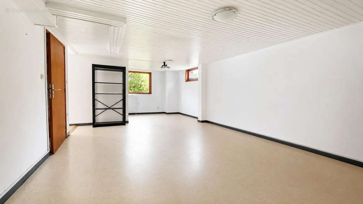 Saint Avertin - 5 pièces avec beau jardin - 112 m2 - photo 12