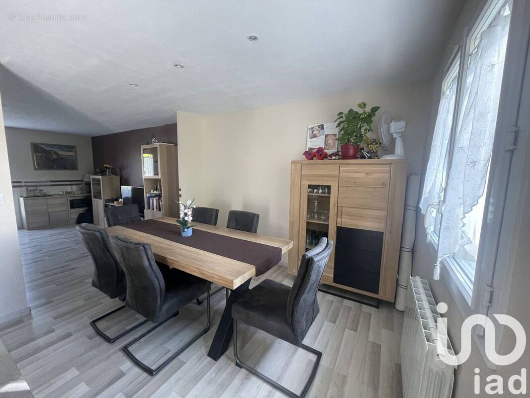 Photo 1 - Maison à LA CHAPELLE-RABLAIS