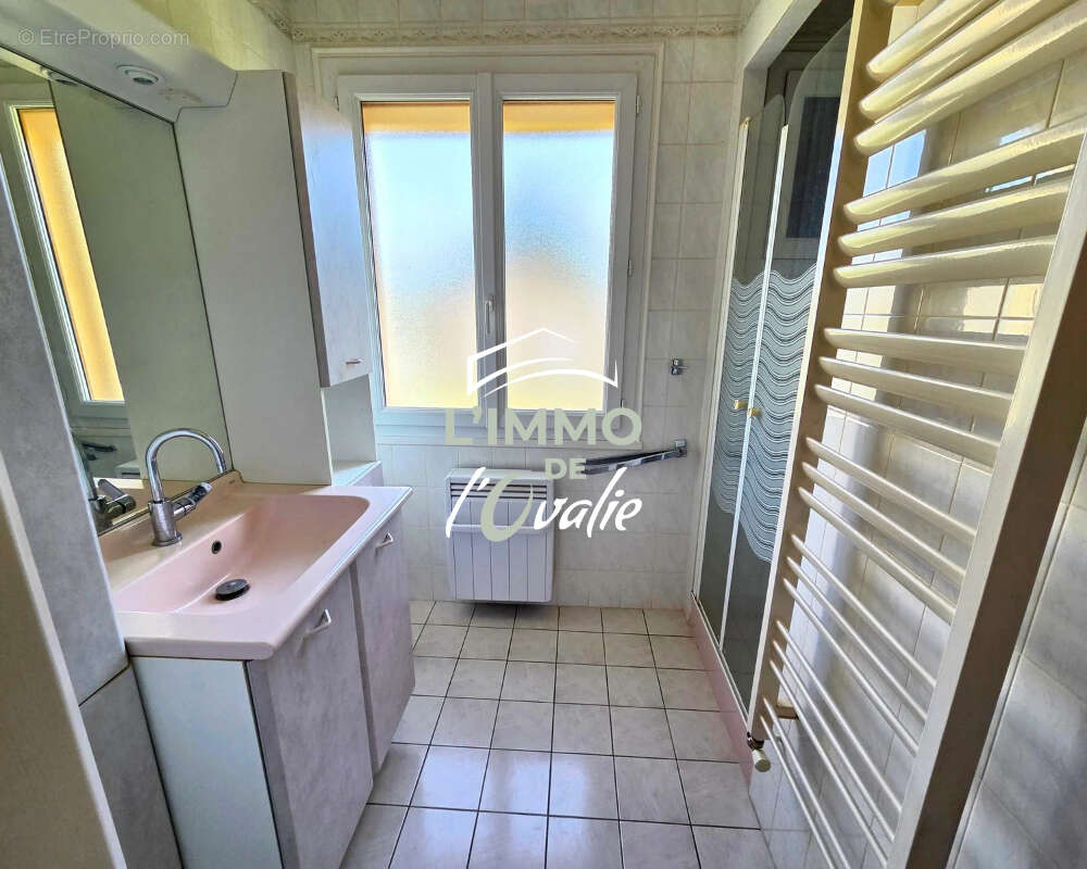 Maison à BIARS-SUR-CERE