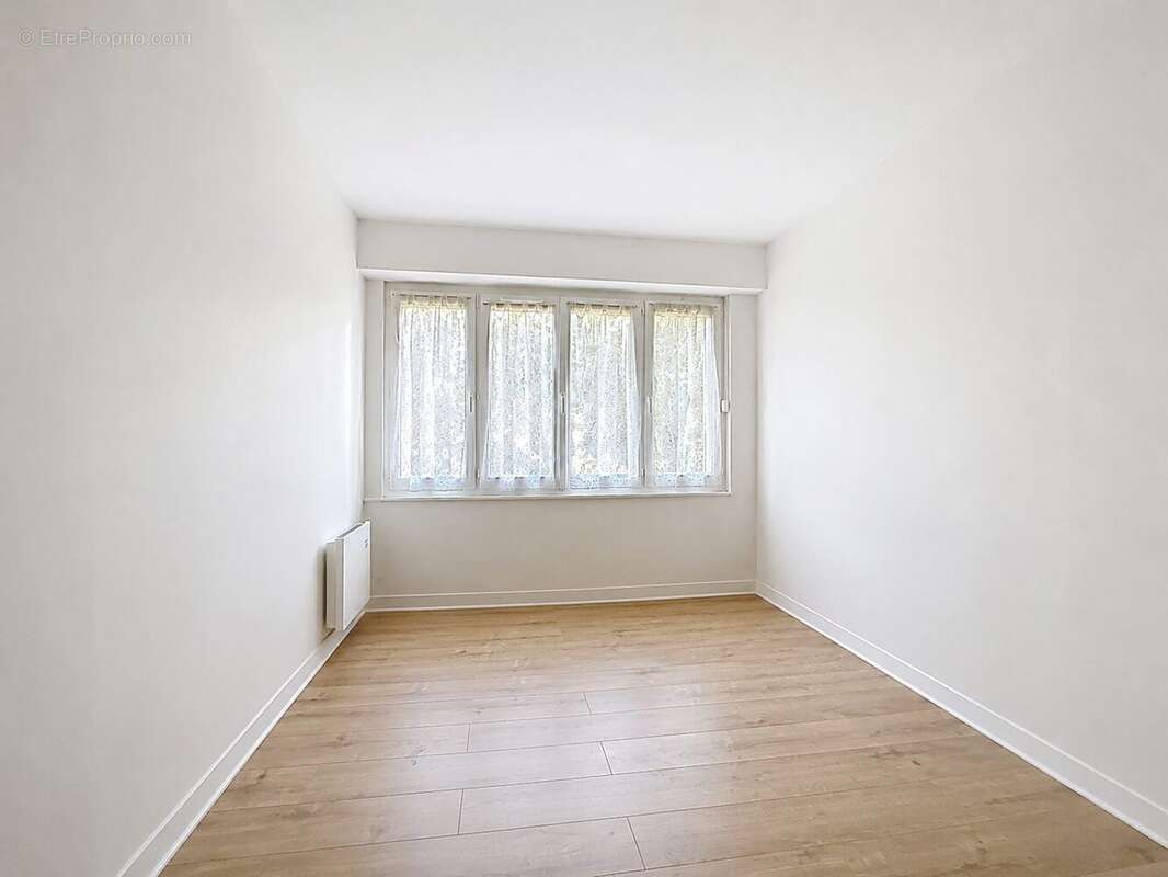 Appartement à CHENNEVIERES-SUR-MARNE