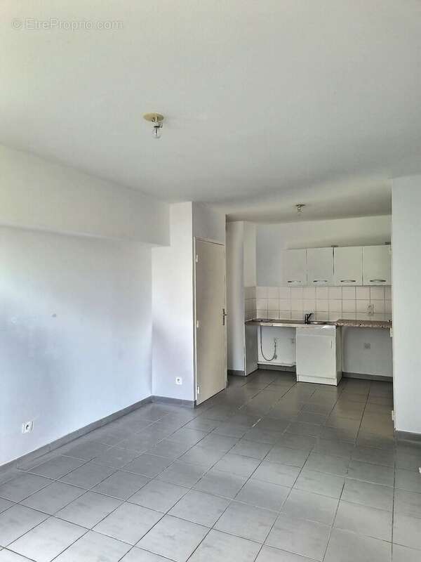 Appartement 40 m² à Villeurbanne  - photo 3