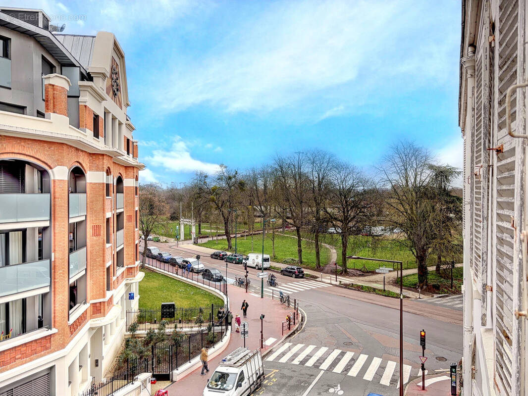 Appartement à CHARENTON-LE-PONT