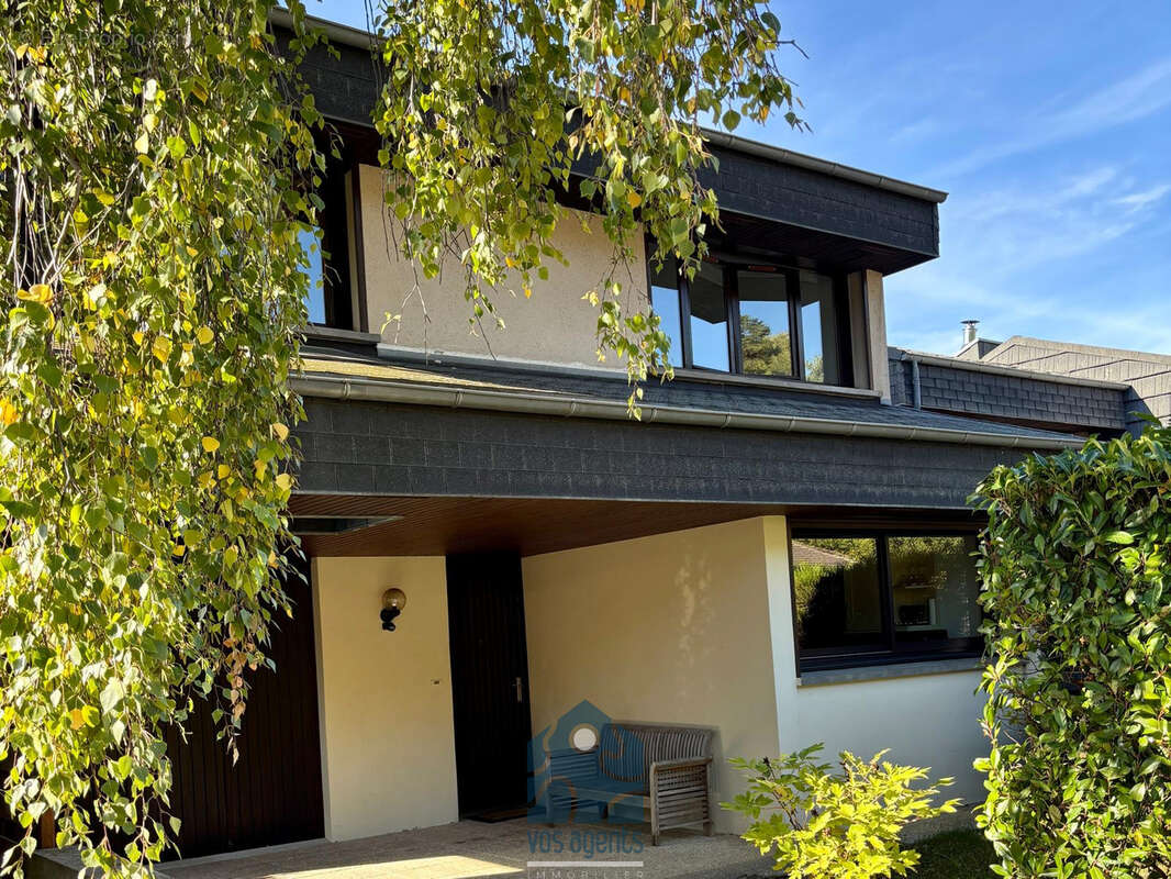 Maison à CEYRAT