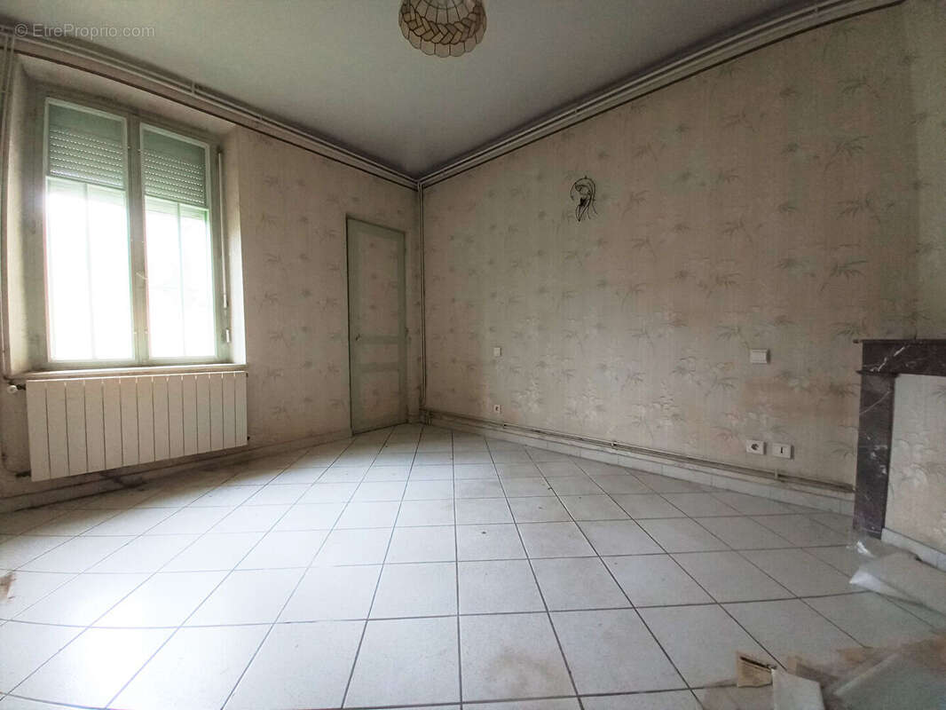 Maison à CASTELSARRASIN