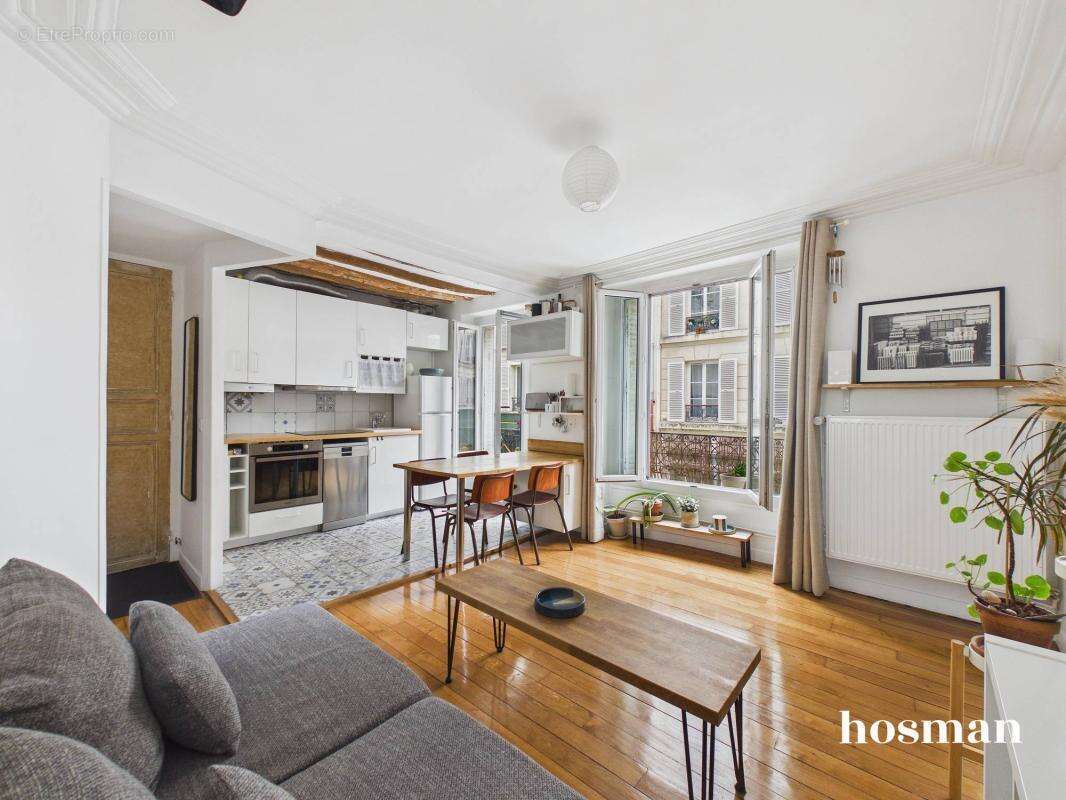Appartement à PARIS-17E