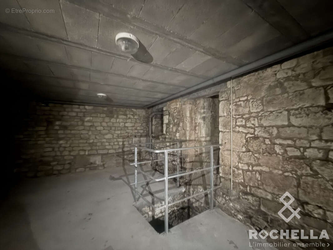 Maison à SAINT-JEAN-D'ANGELY