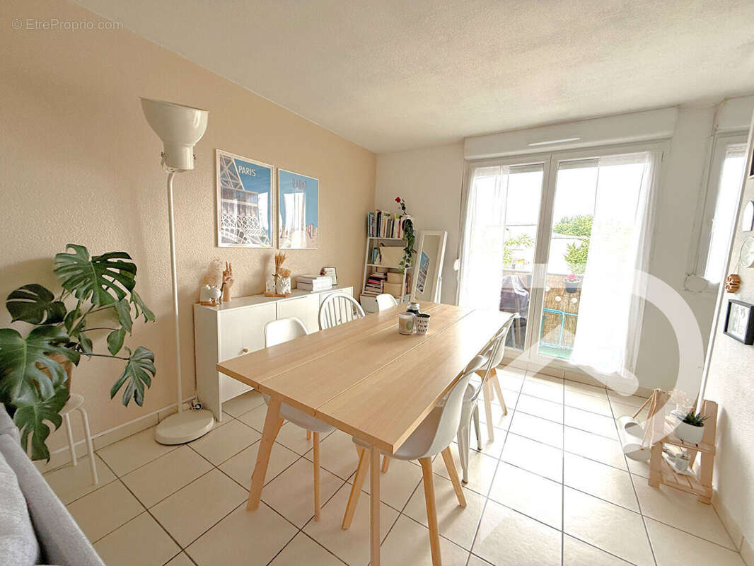 Appartement à PERSAN