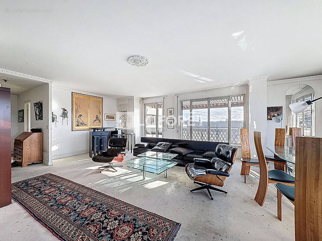 Appartement à SURESNES