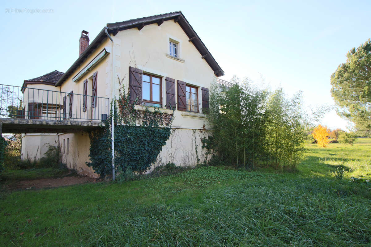 Maison à PUY-L'EVEQUE